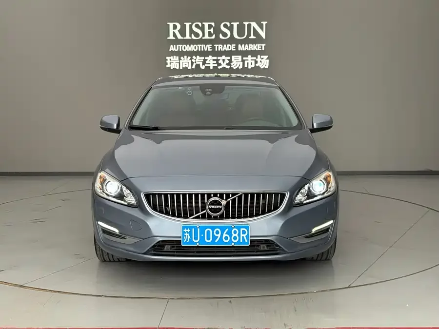Volvo S60