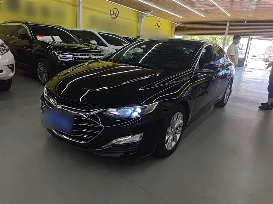 Chevrolet Malibu XL