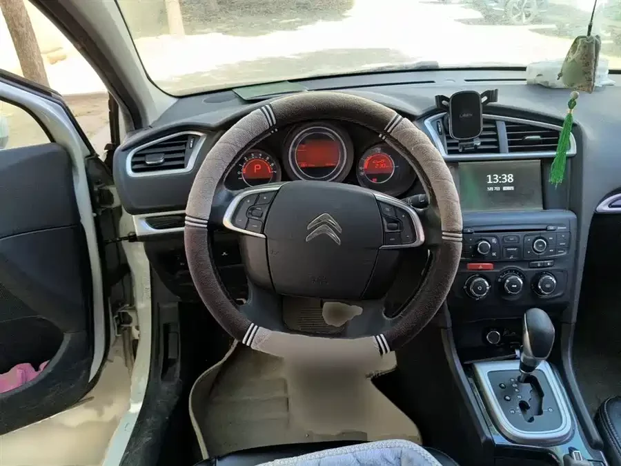 Citroën C4L