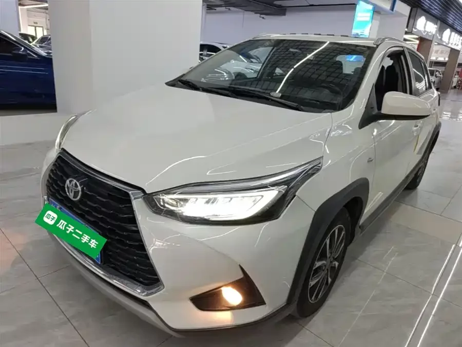 Toyota YARiS L