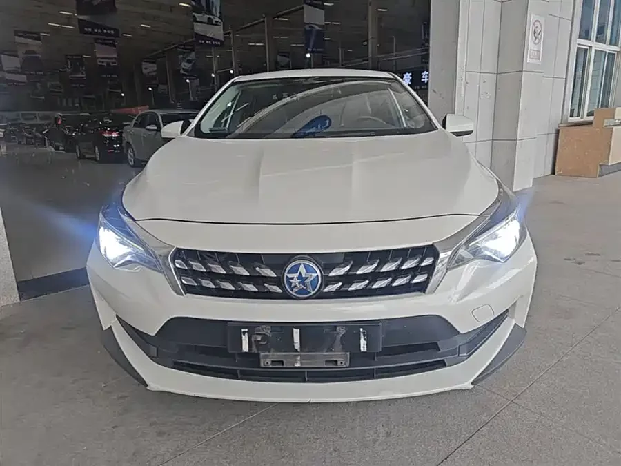 Venucia D60