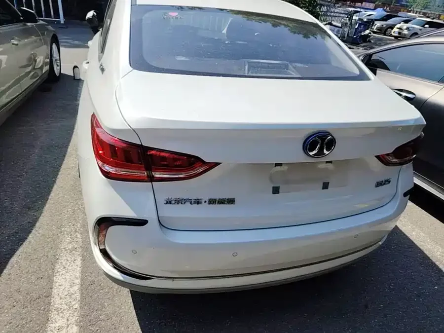 BAIC Beijing EU5