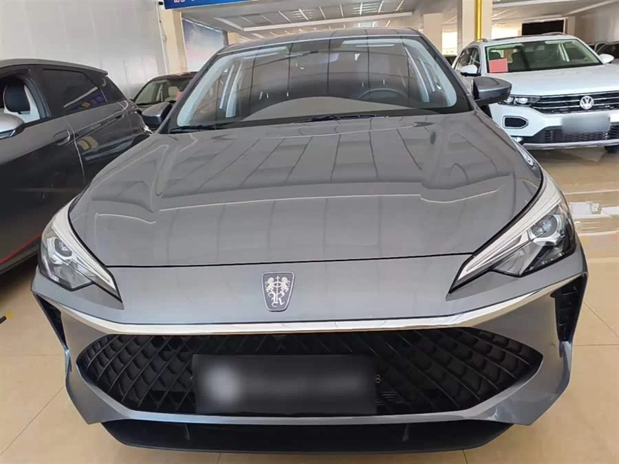 Roewe i5