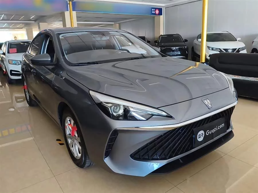 Roewe i5