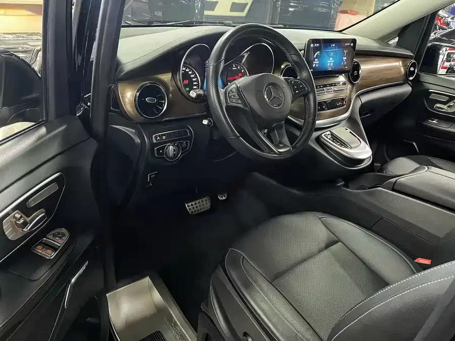 Mercedes Benz Class V