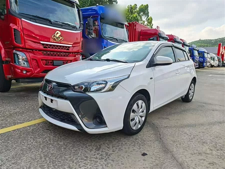 Toyota YARiS L