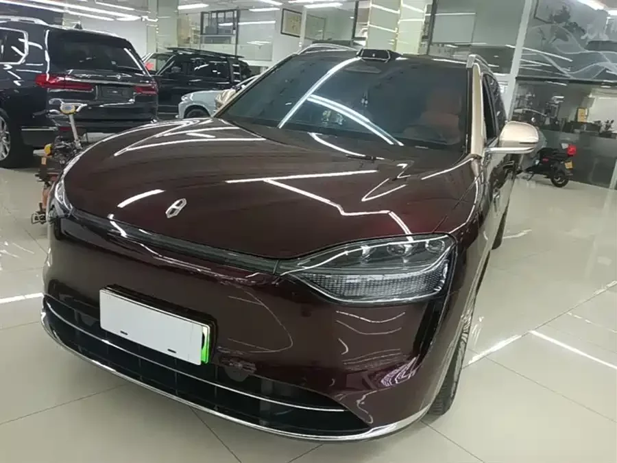 AITO Wenjie M9