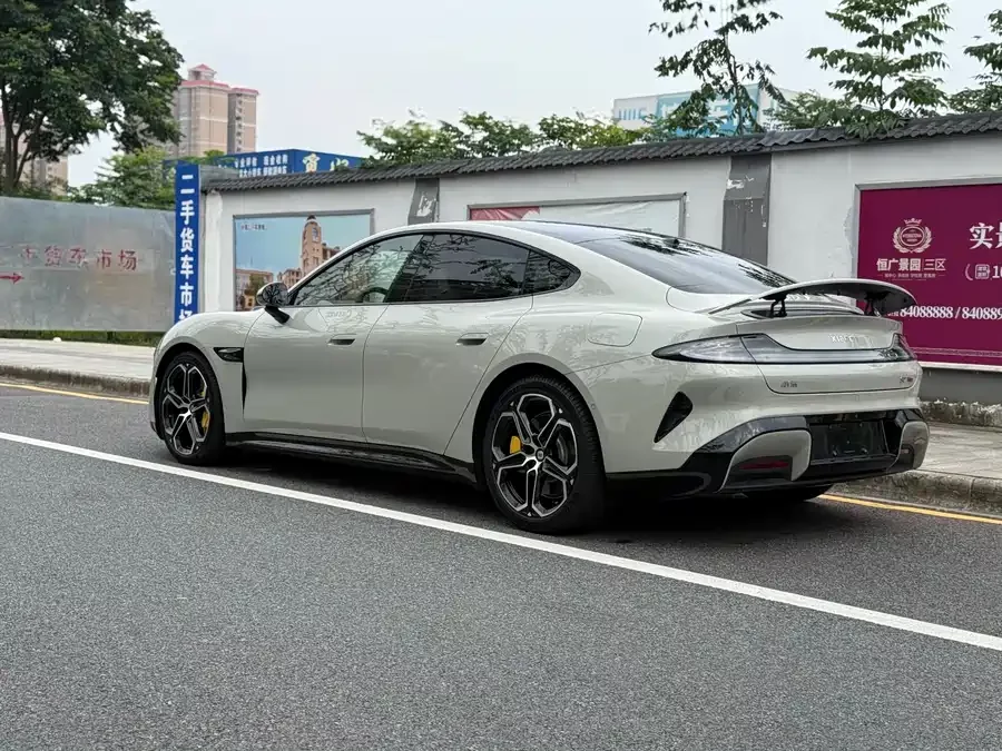 Xiaomi SU7