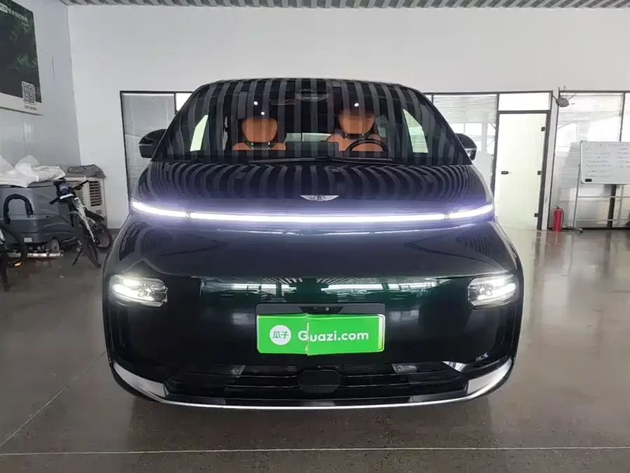 Geely Yizhen L380