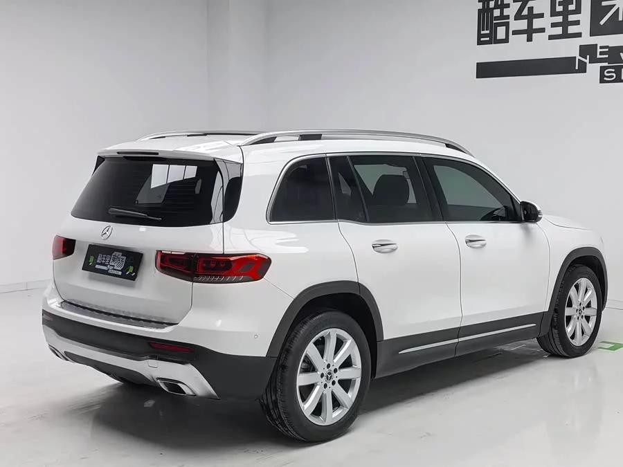 Mercedes Benz GLB