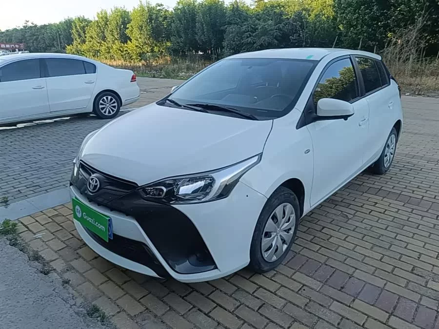 Toyota YARiS L