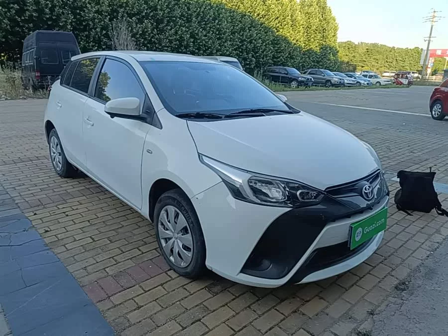 Toyota YARiS L