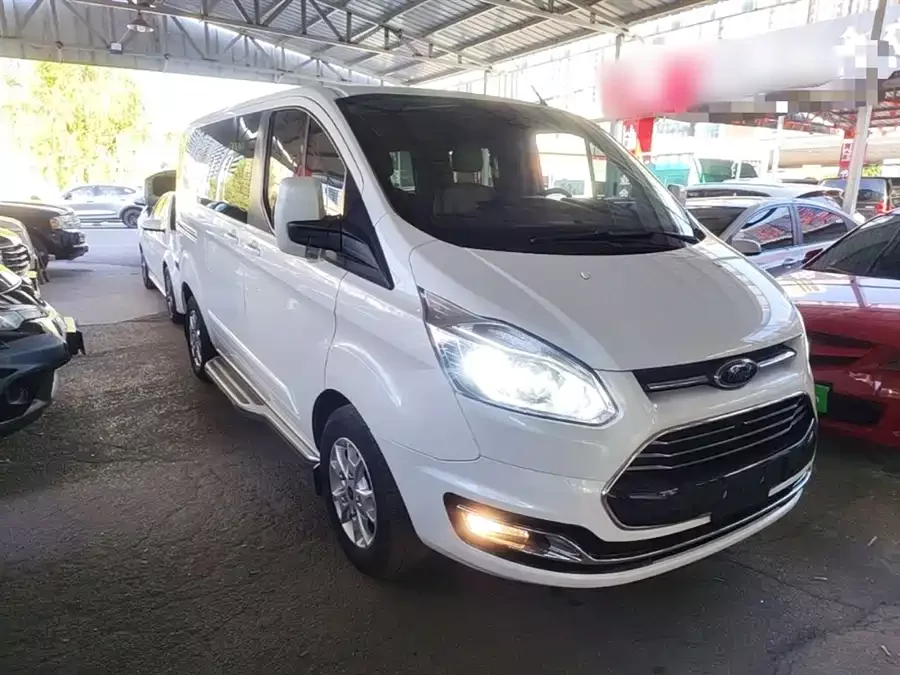Ford Tourneo