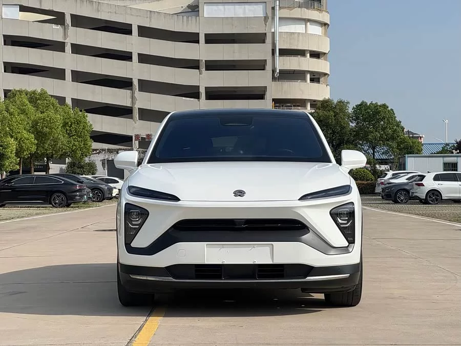 NIO EC6