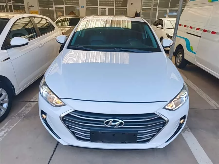 Hyundai elantra