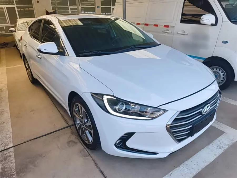 Hyundai elantra