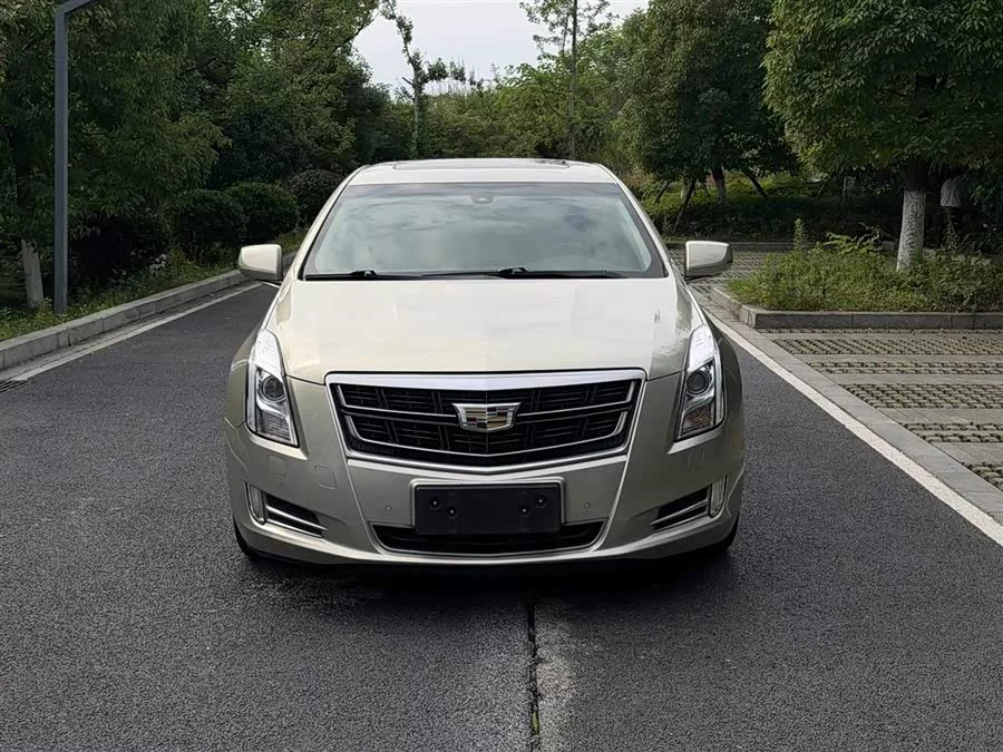Cadillac XTS