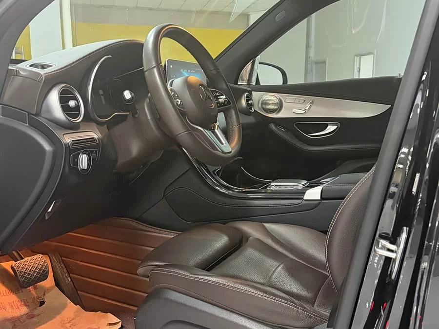 Mercedes Benz GLC