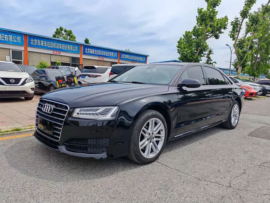 Audi A8