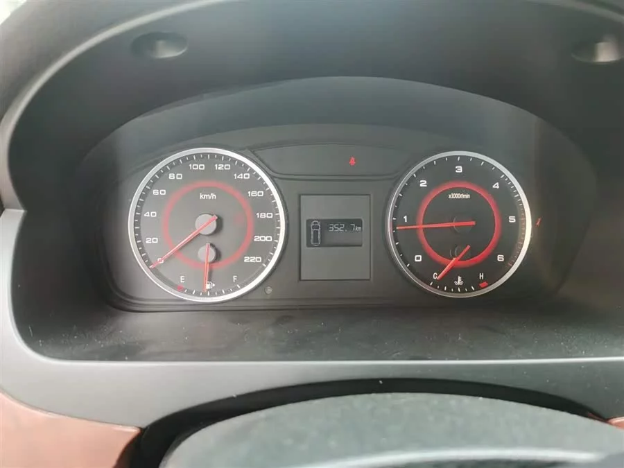 Maxus G10