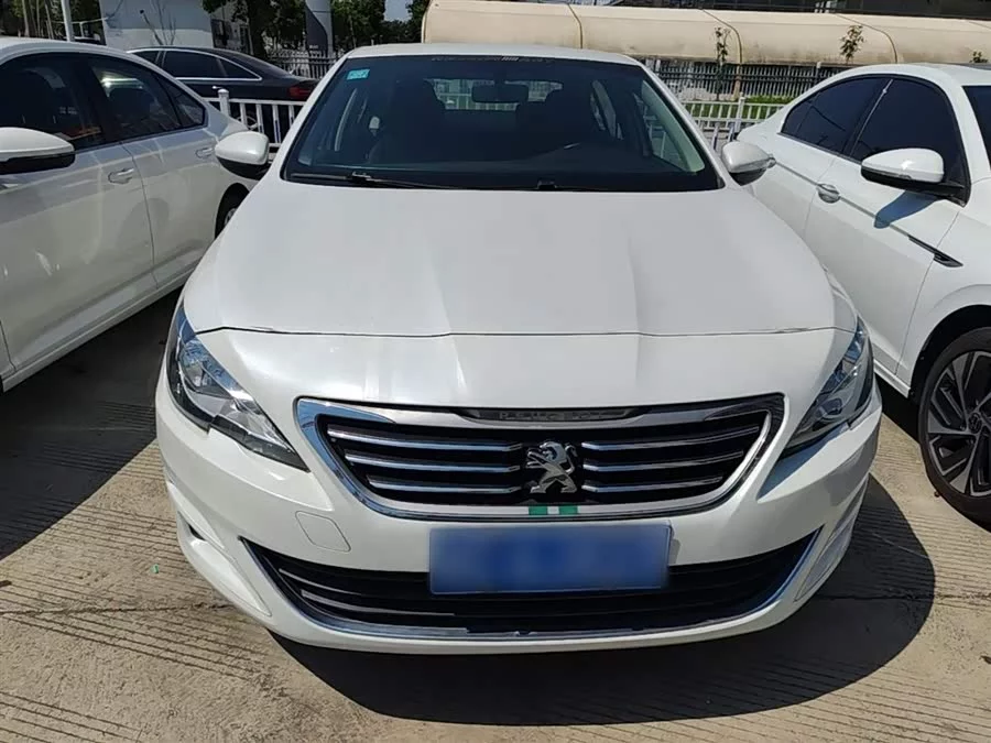 Peugeot 408