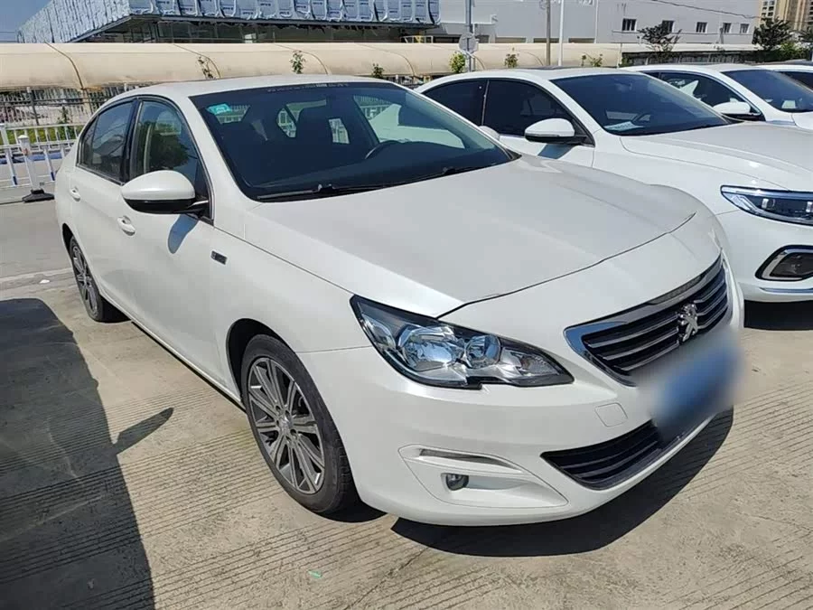 Peugeot 408