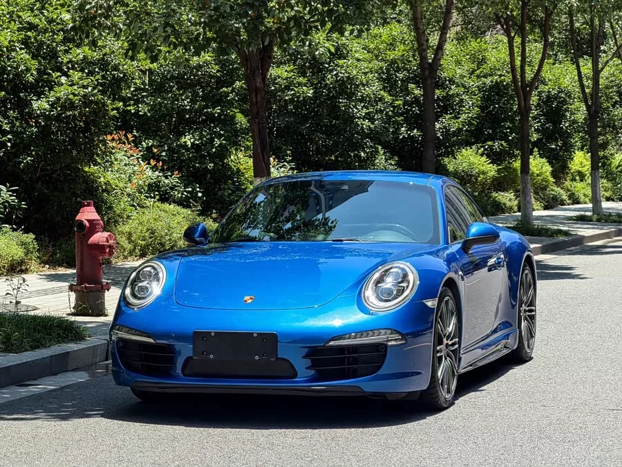 Porsche 911