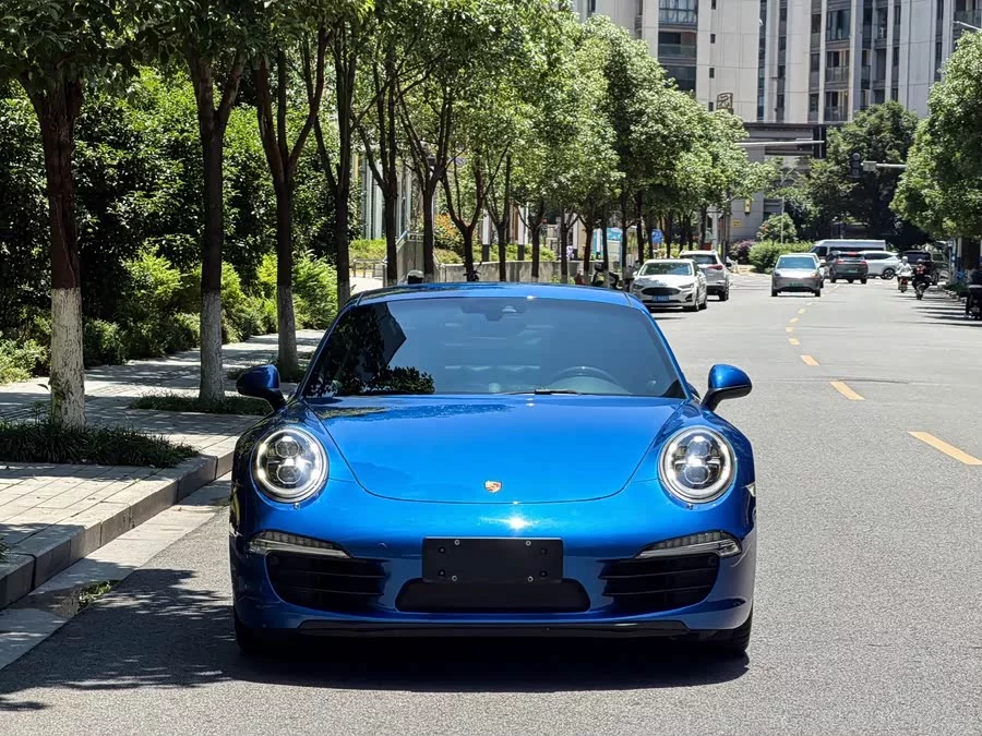 Porsche 911