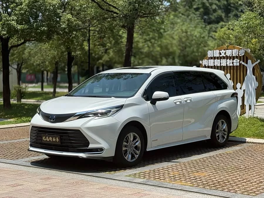 Toyota SIENNA