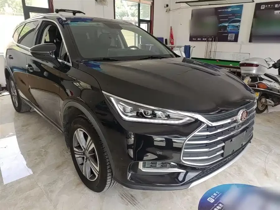 BYD Tang