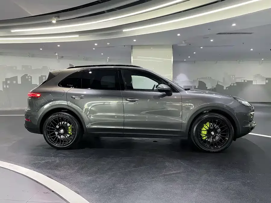 Porsche Cayenne New Energy