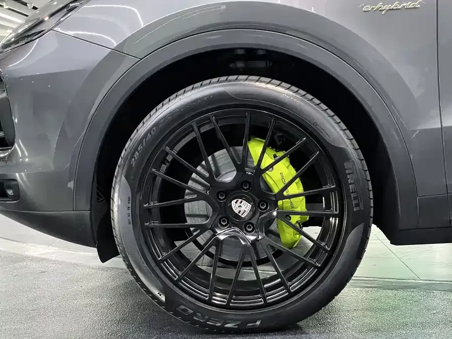 Porsche Cayenne New Energy