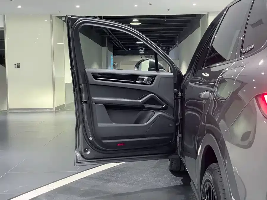 Porsche Cayenne New Energy
