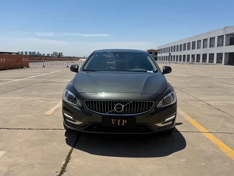 Volvo S60