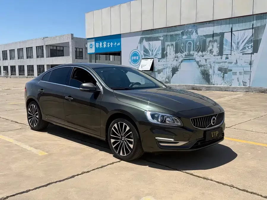 Volvo S60