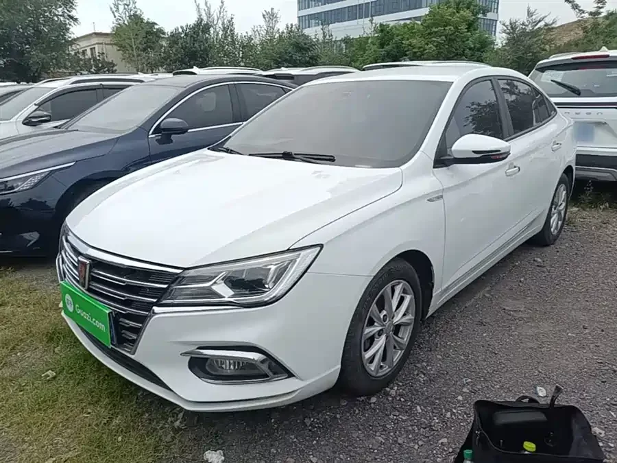 Roewe i5