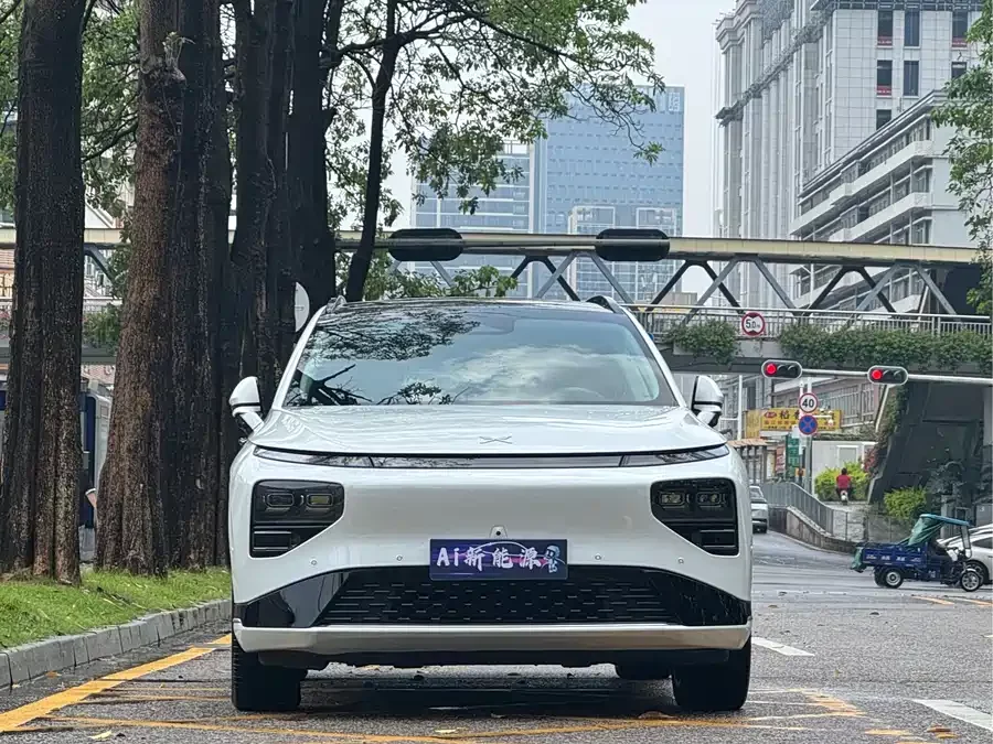 Xpeng G9