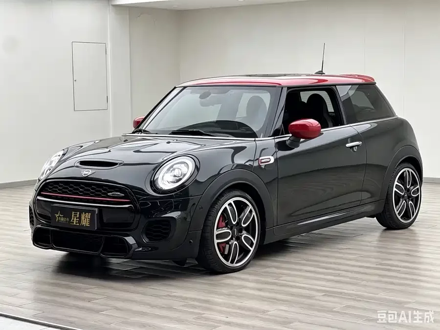 MINI JCW