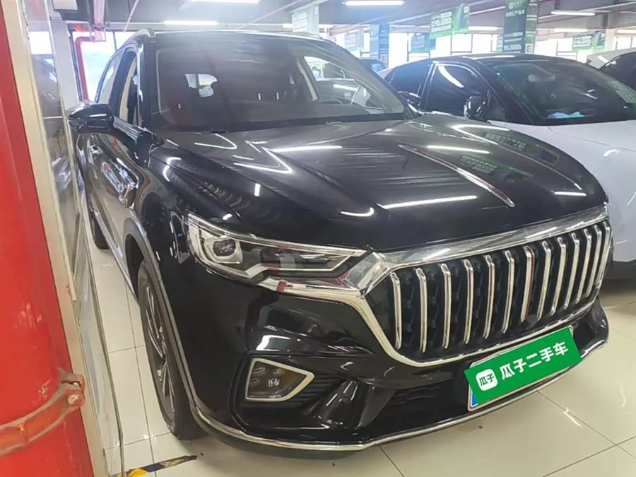 Hongqi HS5