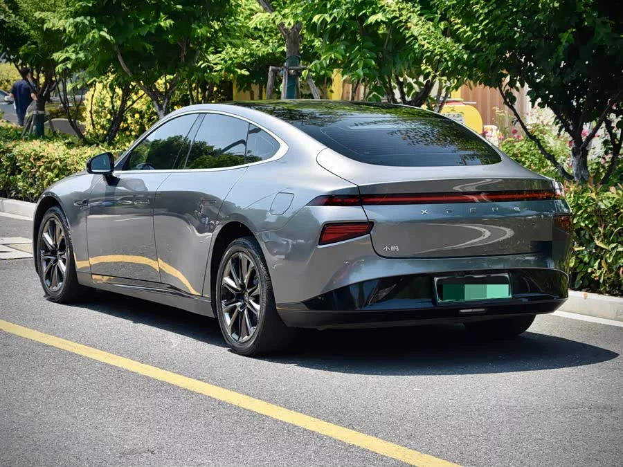 Xpeng P7