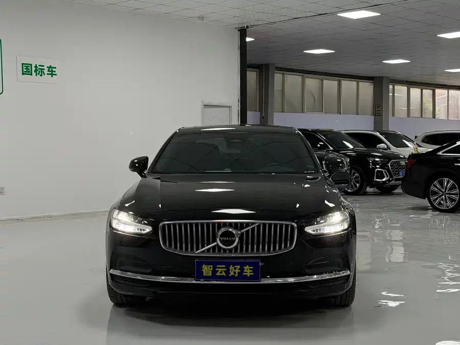Volvo S90