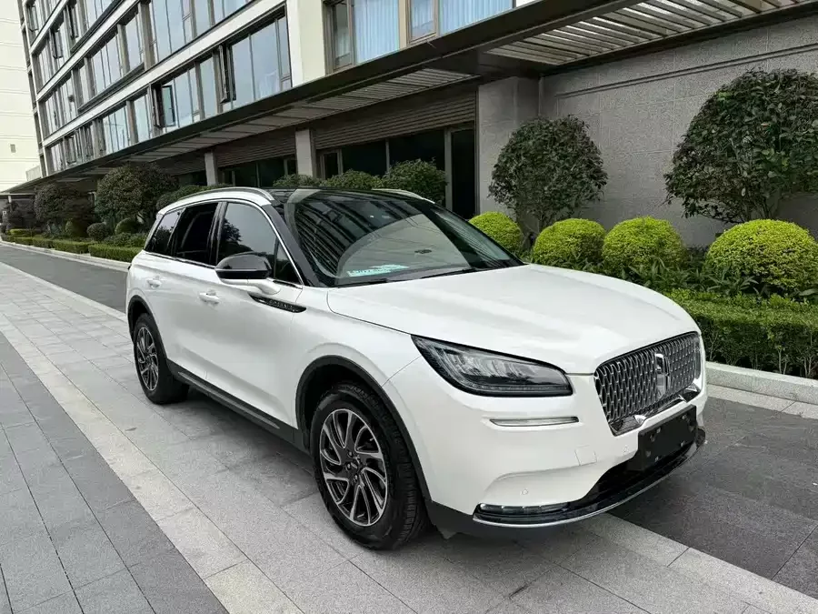 Lincoln Adventurer