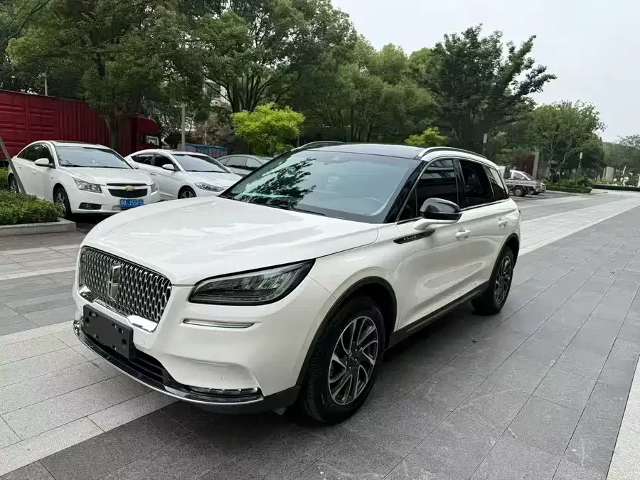 Lincoln Adventurer