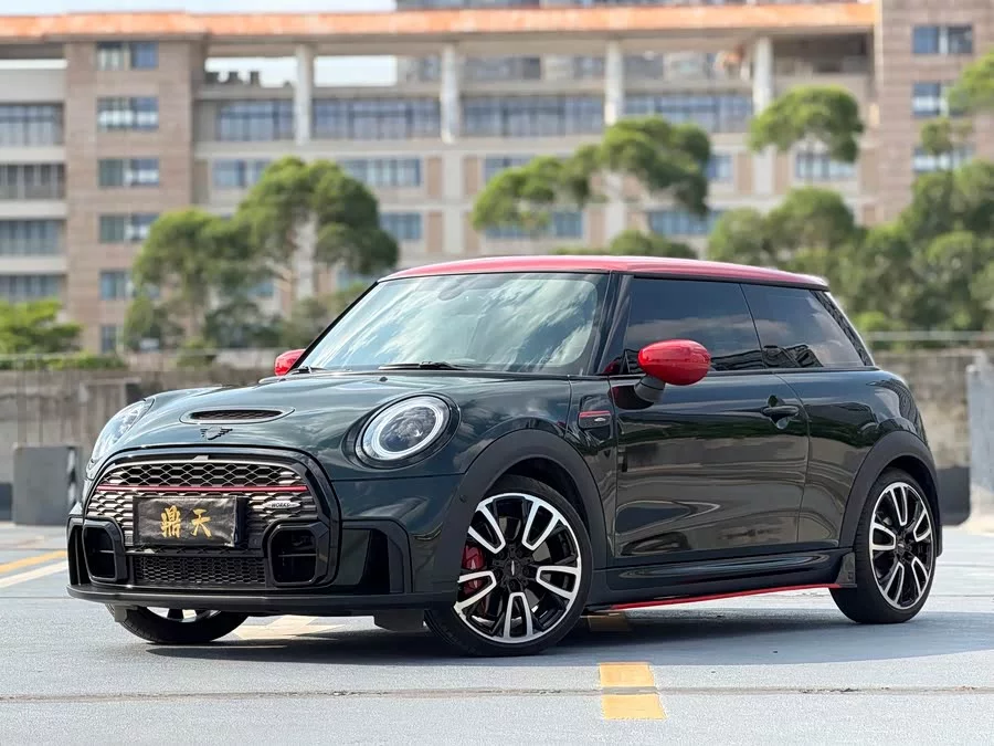 MINI JCW