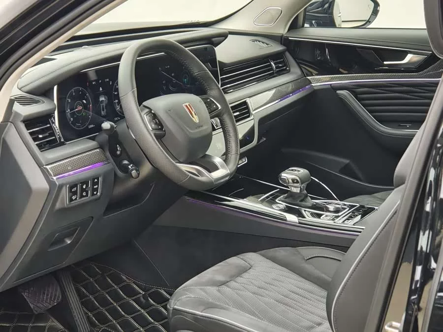 Hongqi HS5