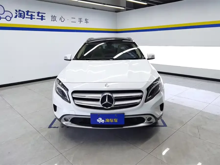 Mercedes Benz GLA