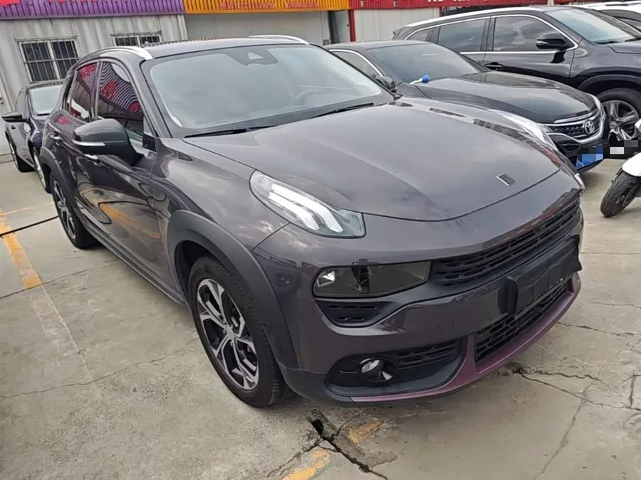 Lynk & Co 02