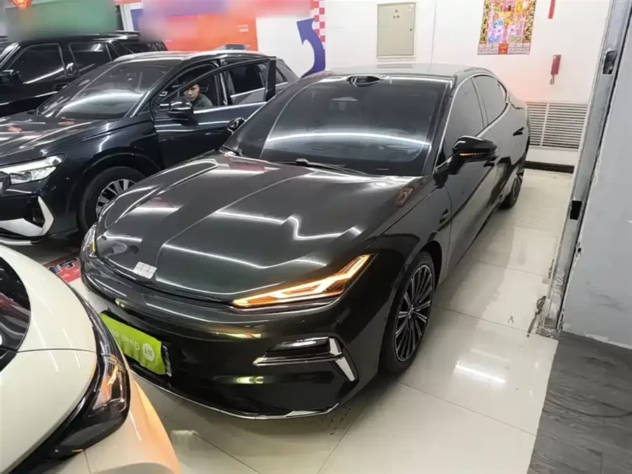 Geely Galaxy Star 8