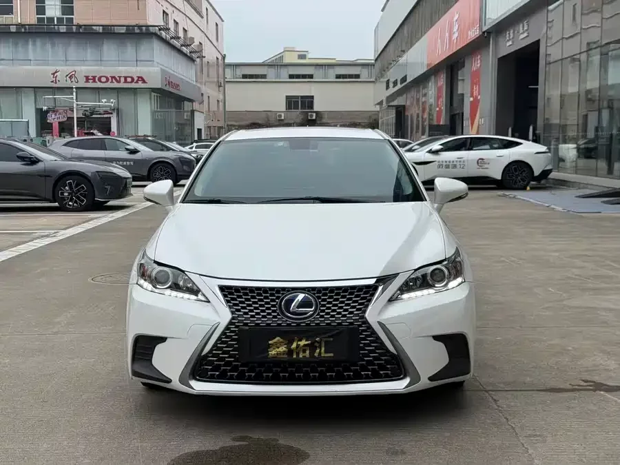 Lexus CT