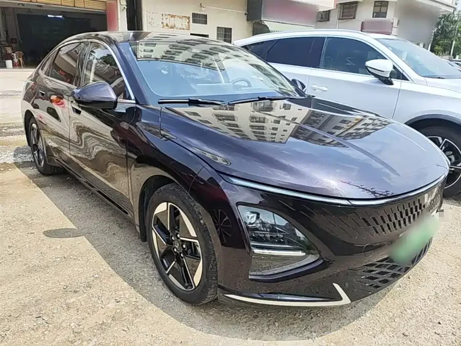 Wuling Starlight